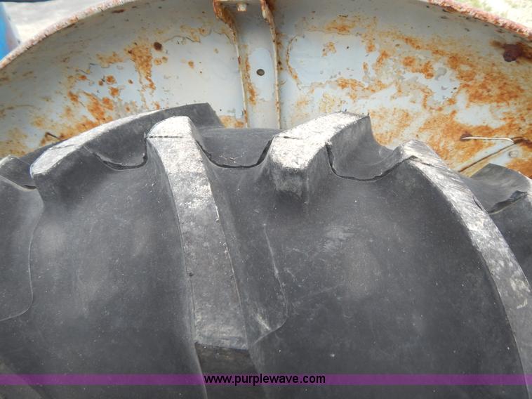 image for item G3173 Ford 801 Powermaster tractor