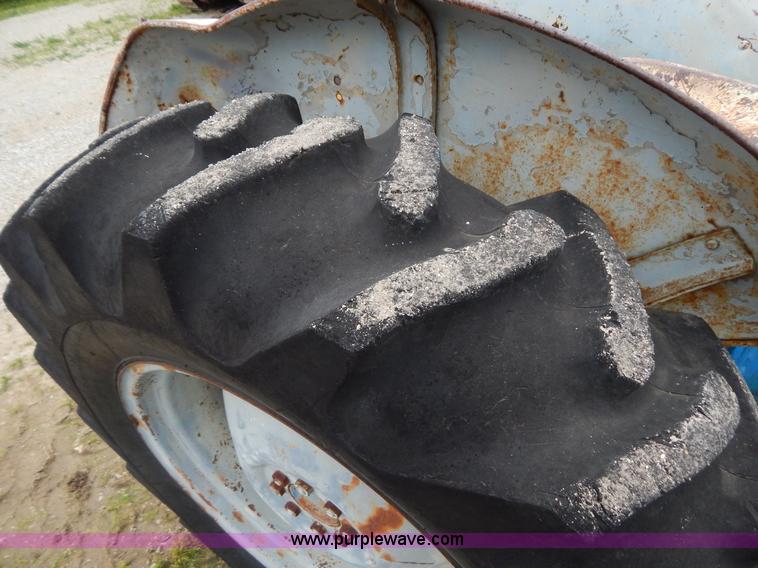 image for item G3173 Ford 801 Powermaster tractor