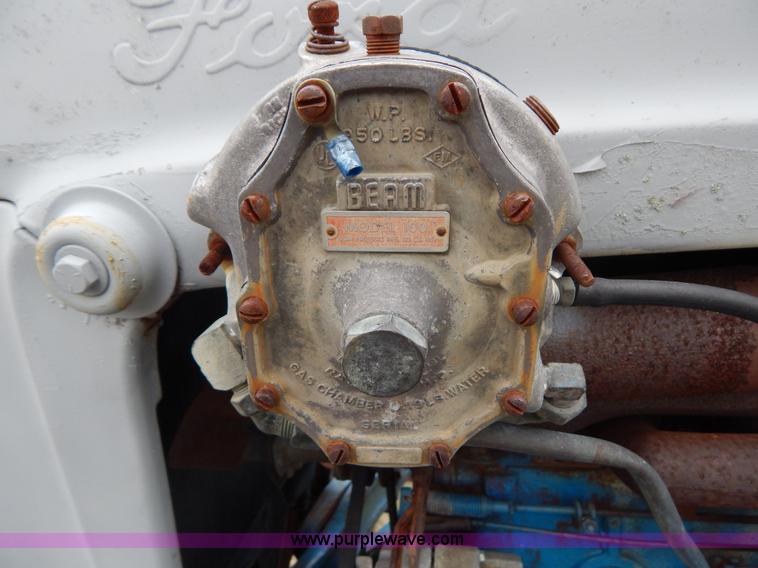 image for item G3173 Ford 801 Powermaster tractor