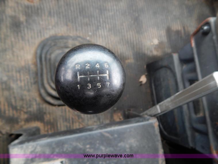 image for item G3174 1994 Ford LA9000 AeroMax dump truck