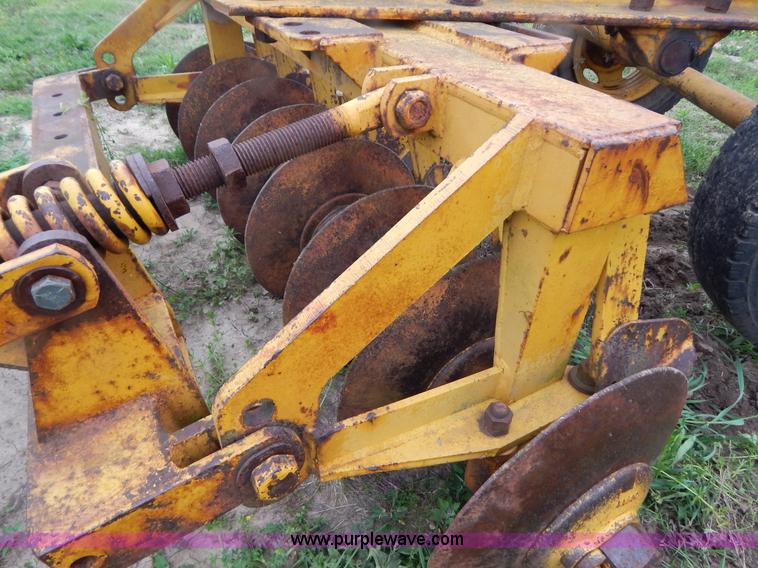 image for item G3177 Caterpillar 8' disk