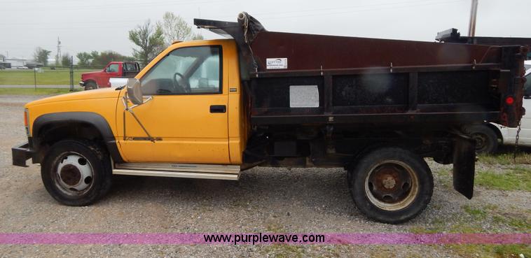 image for item G3178 1992 Chevrolet 3500 HD dump bed truck