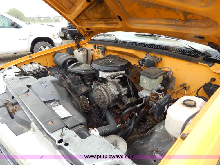 image for item G3178 1992 Chevrolet 3500 HD dump bed truck