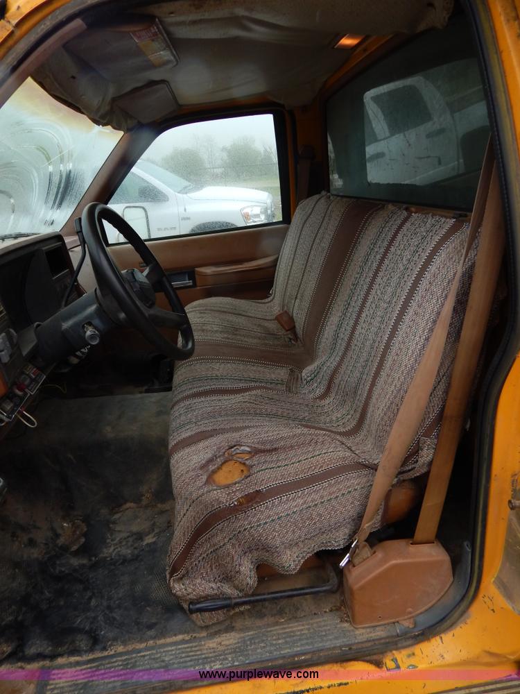 image for item G3178 1992 Chevrolet 3500 HD dump bed truck