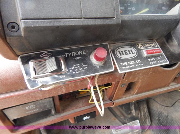 image for item G3178 1992 Chevrolet 3500 HD dump bed truck