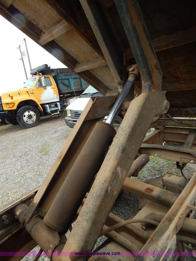 image for item G3178 1992 Chevrolet 3500 HD dump bed truck