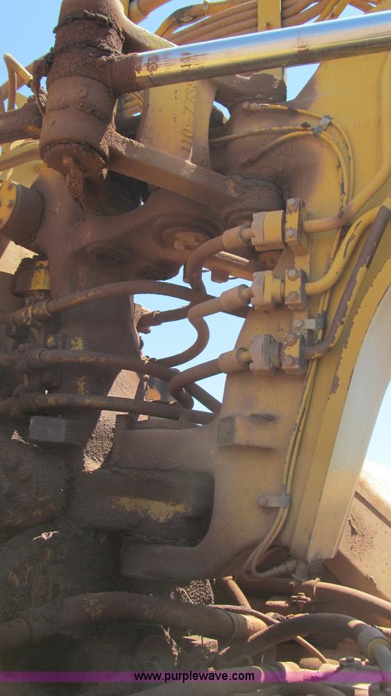 image for item G5713 1995 Caterpillar 623F scraper