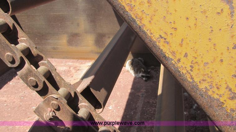 image for item G5713 1995 Caterpillar 623F scraper