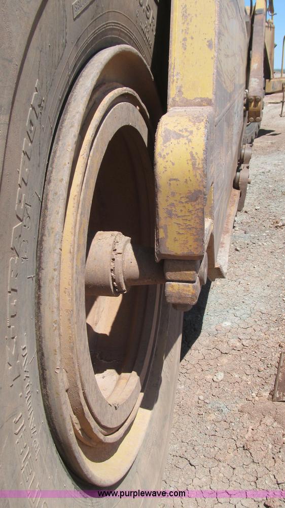 image for item G5713 1995 Caterpillar 623F scraper