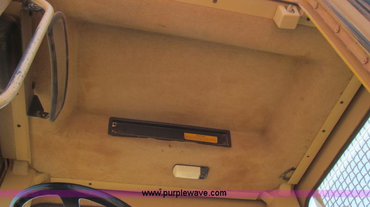 image for item G5713 1995 Caterpillar 623F scraper