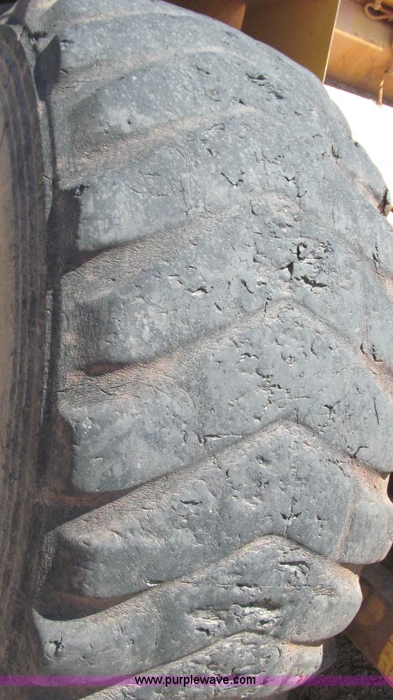 image for item G5713 1995 Caterpillar 623F scraper