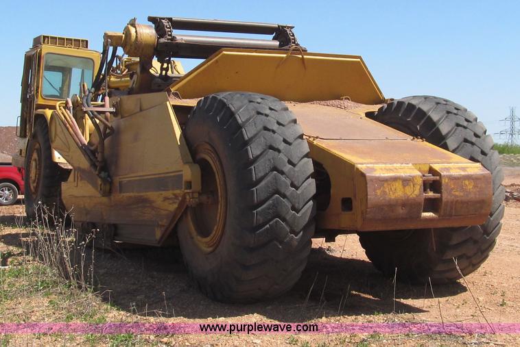 image for item G5714 1977 Caterpillar 623B scraper