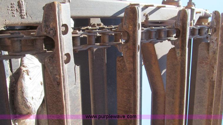 image for item G5714 1977 Caterpillar 623B scraper