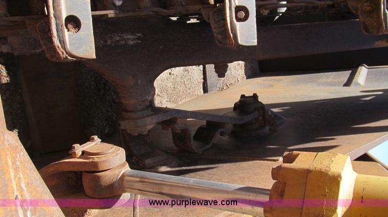 image for item G5714 1977 Caterpillar 623B scraper