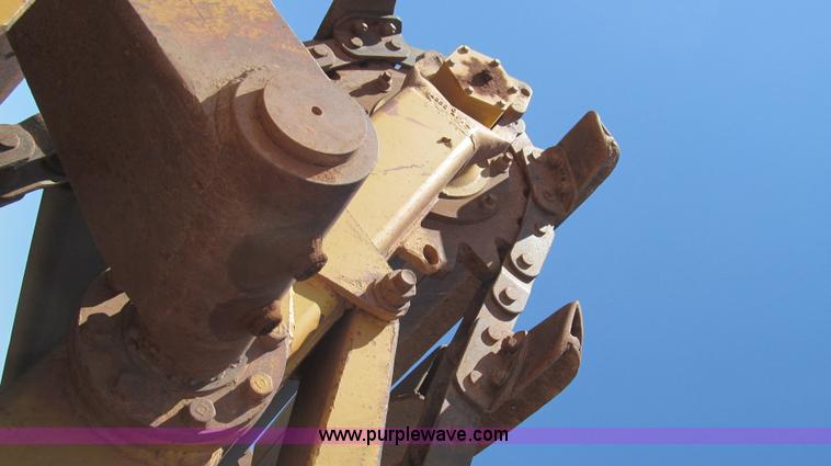 image for item G5714 1977 Caterpillar 623B scraper