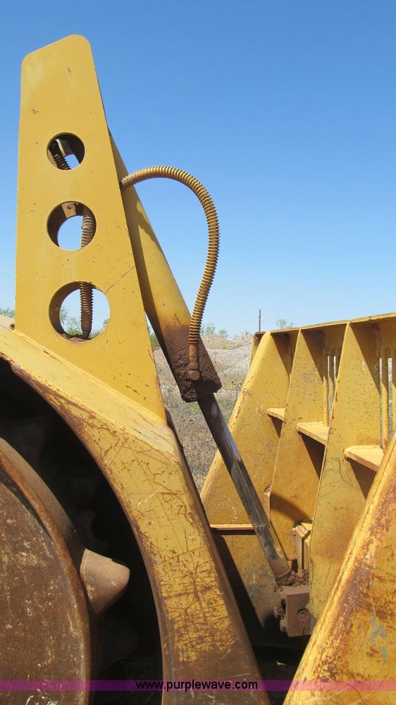 image for item G5715 1990 Rex 3-70A compactor