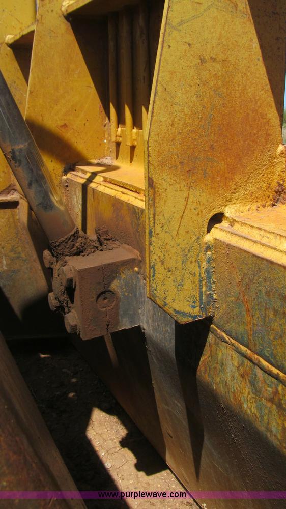 image for item G5715 1990 Rex 3-70A compactor