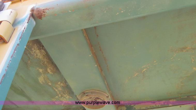 image for item G5715 1990 Rex 3-70A compactor