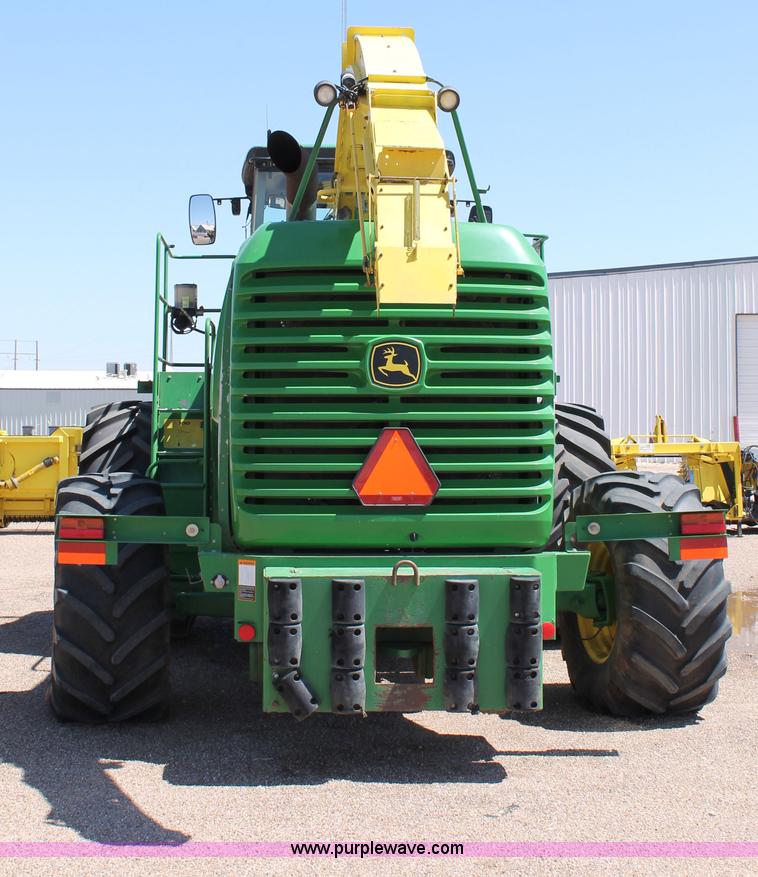 image for item G5722 2006 John Deere 7700 forage chopper