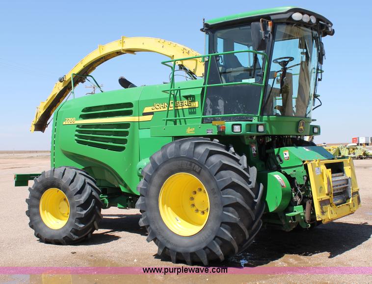 image for item G5722 2006 John Deere 7700 forage chopper