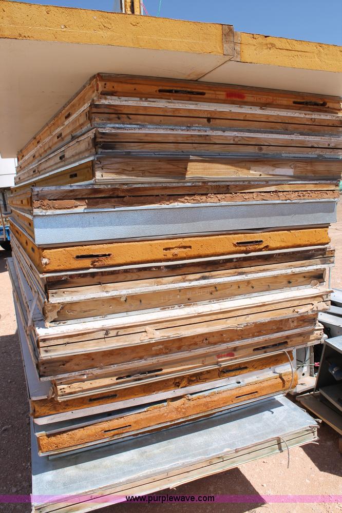 image for item G5724 Walk-in cooler
