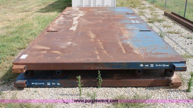 image for item G5728 10' x 24' trench box