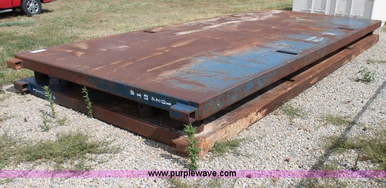 image for item G5728 10' x 24' trench box