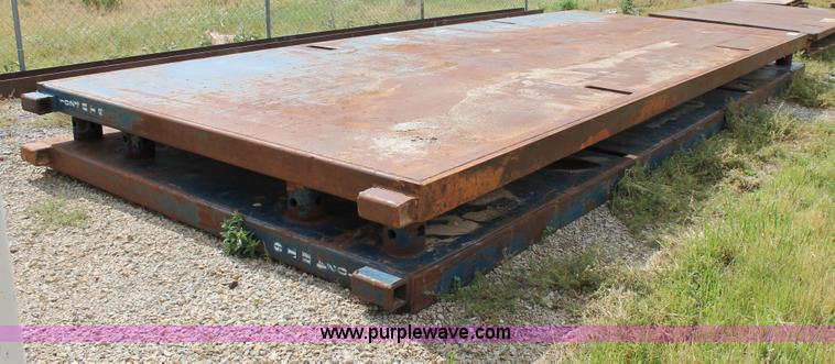 image for item G5728 10' x 24' trench box