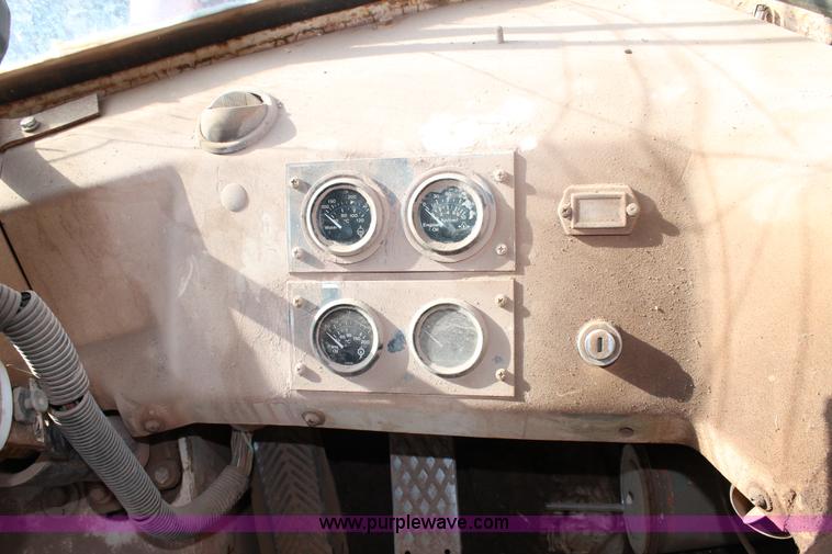 image for item G5729 1991 Trojan 5500 wheel loader