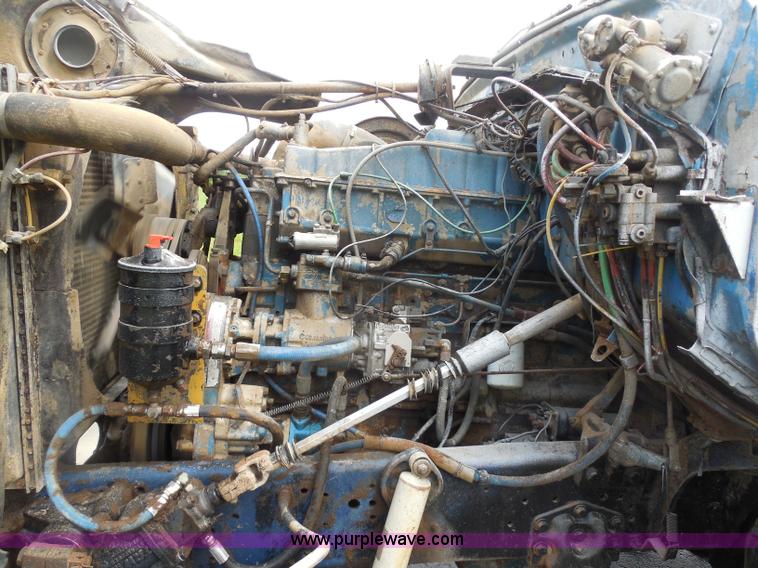 image for item H3193 1980 Ford 9000 water truck