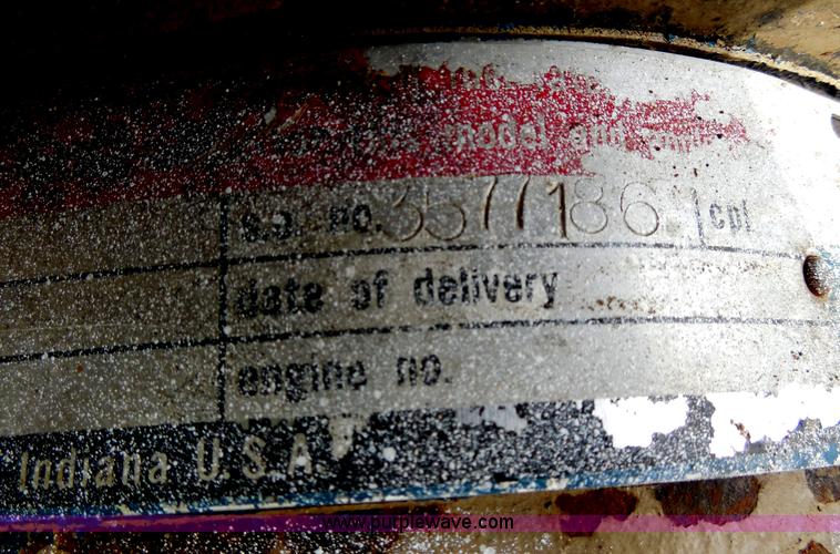 image for item H3193 1980 Ford 9000 water truck