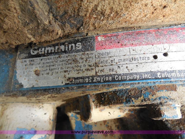 image for item H3193 1980 Ford 9000 water truck