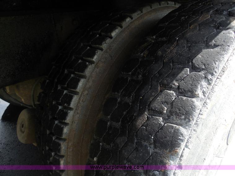 image for item H3193 1980 Ford 9000 water truck