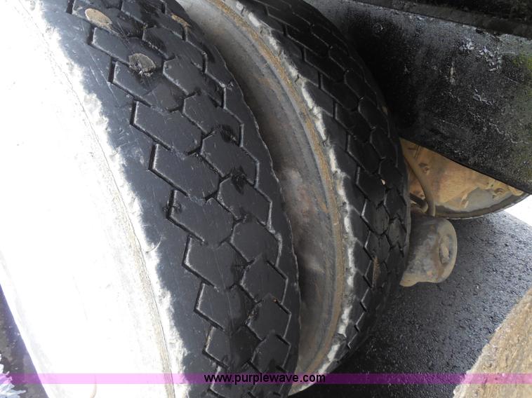 image for item H3193 1980 Ford 9000 water truck