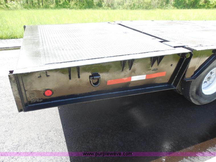 image for item H3195 1977 Multiquip hydraulic dovetail lowboy trailer