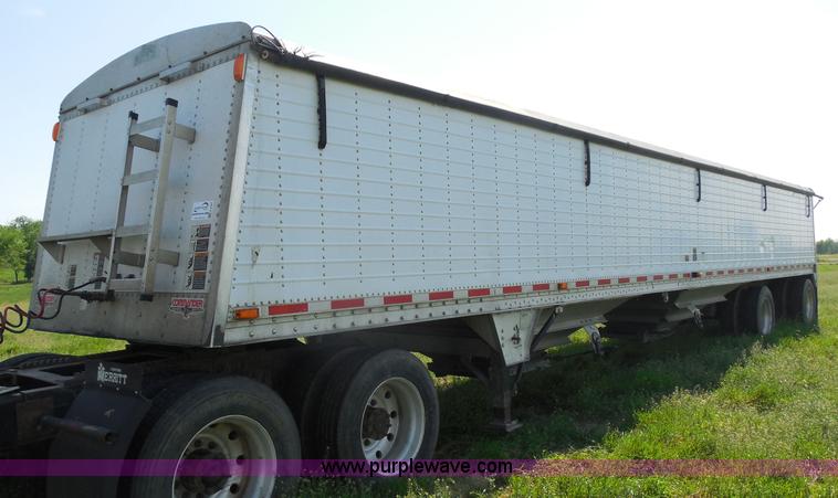 image for item H3197 2005 Wilson DWH-551C hopper bottom aluminum trailer