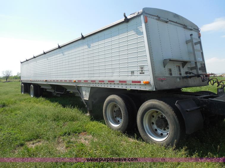 image for item H3197 2005 Wilson DWH-551C hopper bottom aluminum trailer