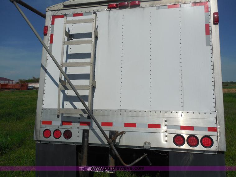 image for item H3197 2005 Wilson DWH-551C hopper bottom aluminum trailer