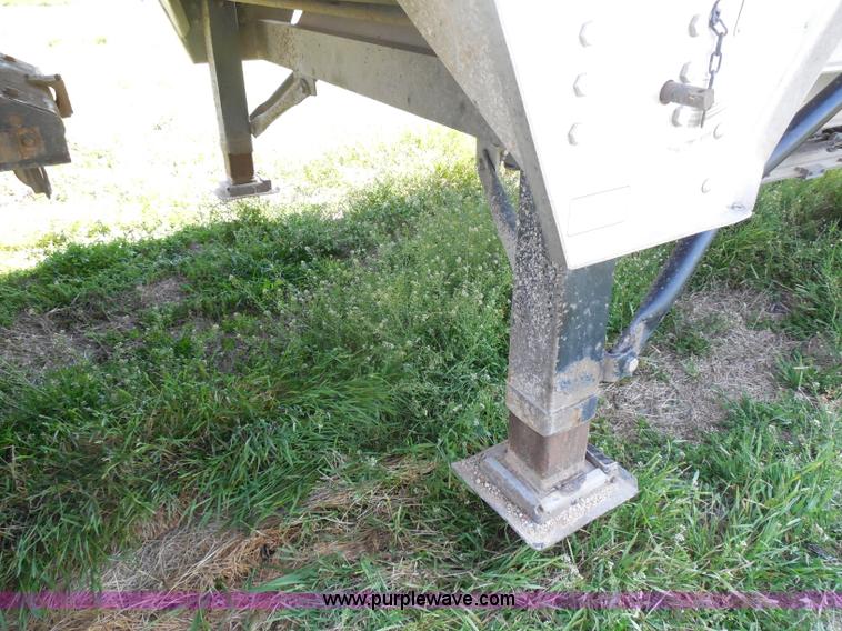 image for item H3197 2005 Wilson DWH-551C hopper bottom aluminum trailer