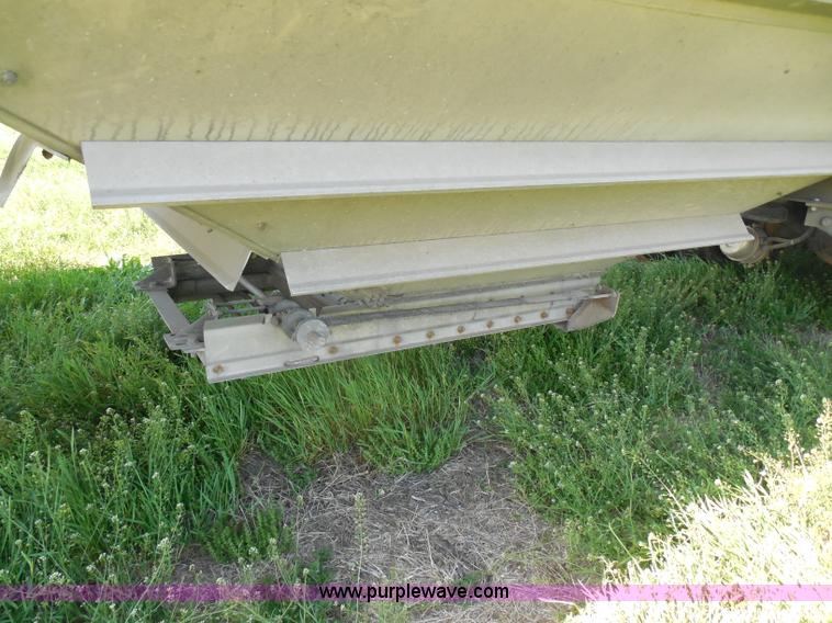 image for item H3197 2005 Wilson DWH-551C hopper bottom aluminum trailer