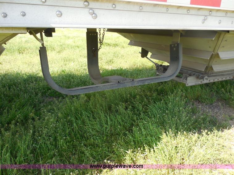 image for item H3197 2005 Wilson DWH-551C hopper bottom aluminum trailer