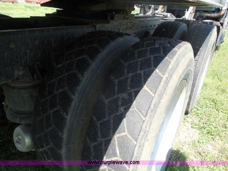 image for item H3197 2005 Wilson DWH-551C hopper bottom aluminum trailer