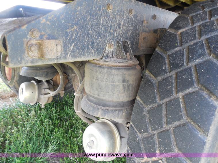 image for item H3197 2005 Wilson DWH-551C hopper bottom aluminum trailer