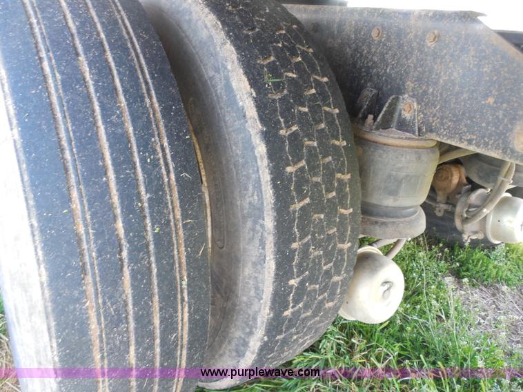 image for item H3197 2005 Wilson DWH-551C hopper bottom aluminum trailer