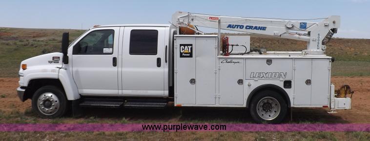 image for item H7114 2007 GMC C5500 service truck