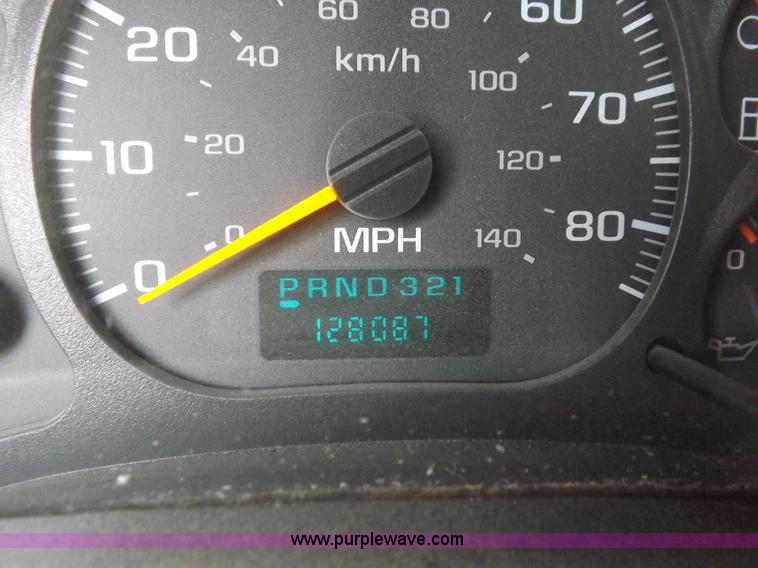 image for item H7114 2007 GMC C5500 service truck