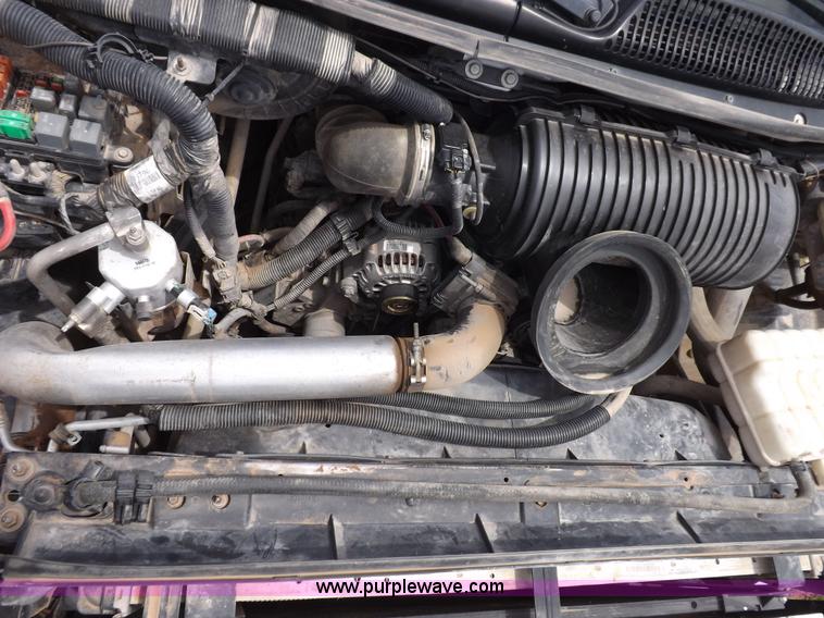 image for item H7114 2007 GMC C5500 service truck