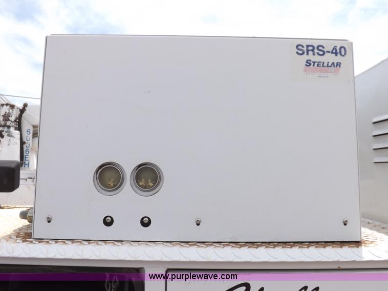 image for item H7114 2007 GMC C5500 service truck