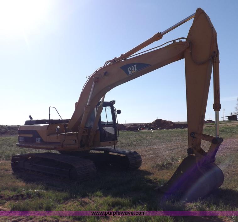 image for item H7117 1997 Caterpillar 322B L excavator