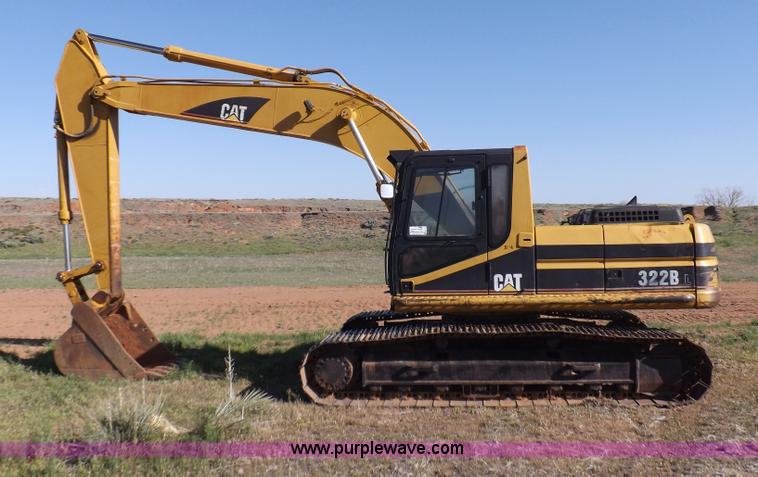 image for item H7117 1997 Caterpillar 322B L excavator